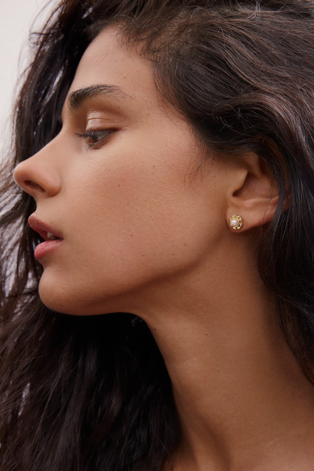 PEARL FLOWER STUDS