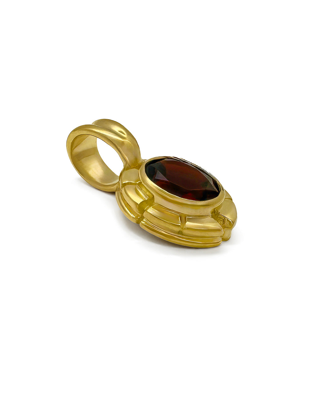 ELLIOT GARNET PENDANT