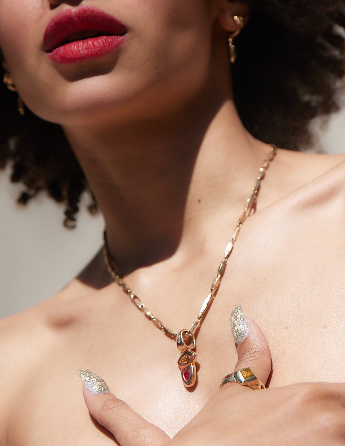 THE YELLOW DIAMOND ARROWHEAD PENDANT