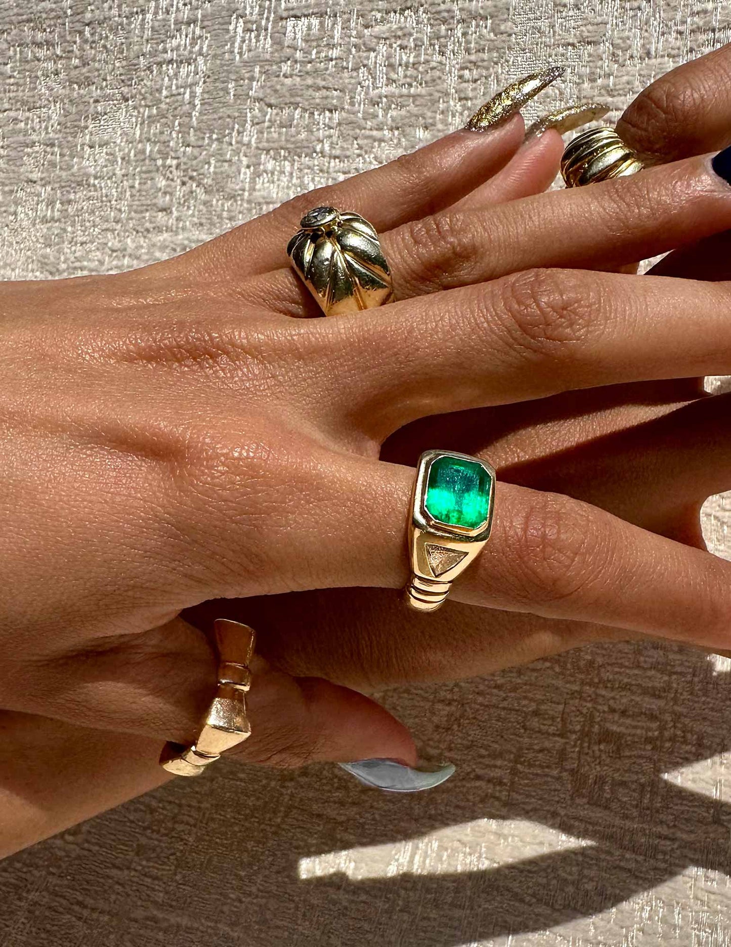 KAMAREH EMERALD RING