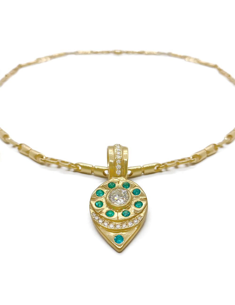 THE GOLDEN EYE PENDANT