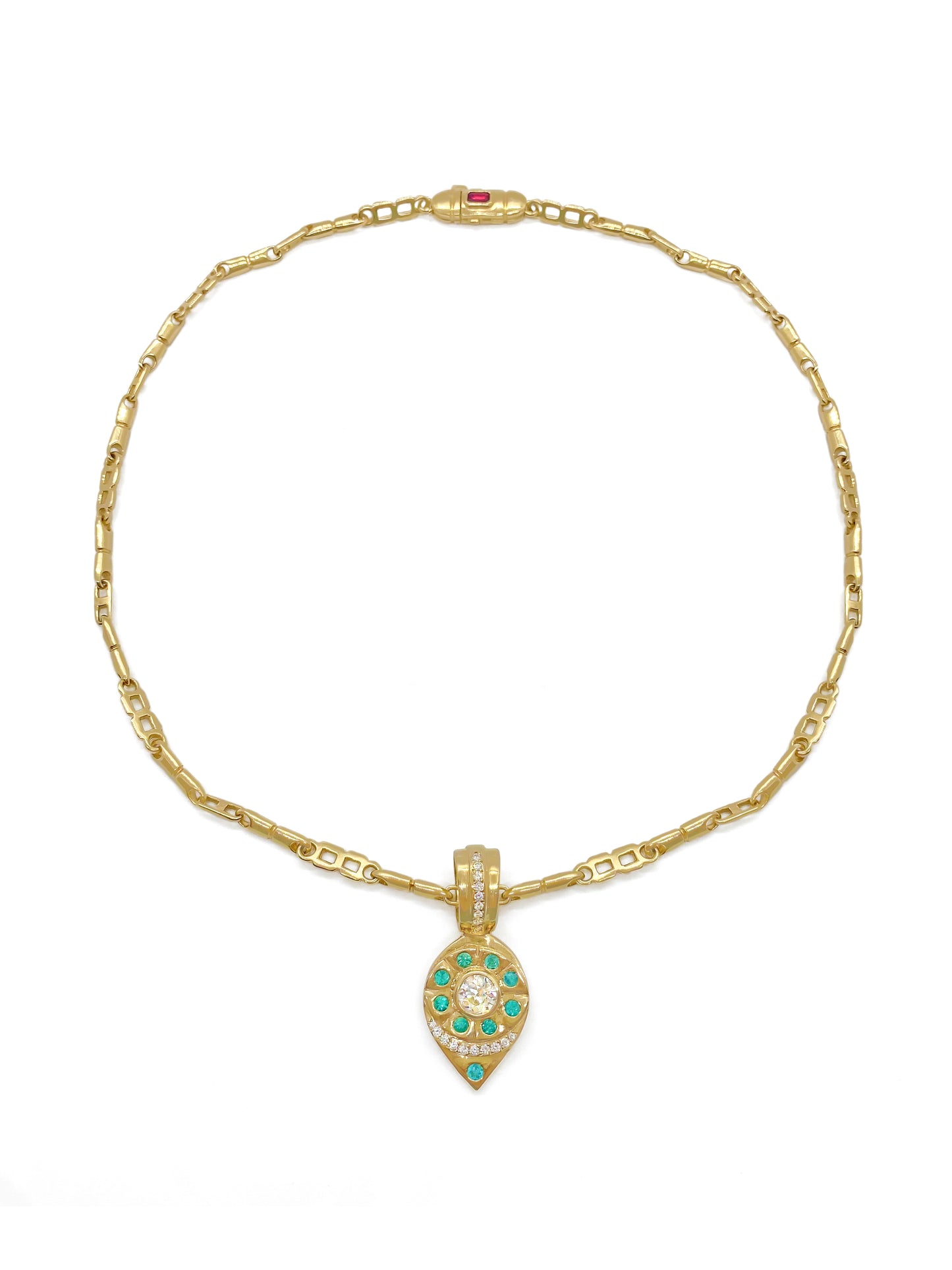 THE GOLDEN EYE PENDANT