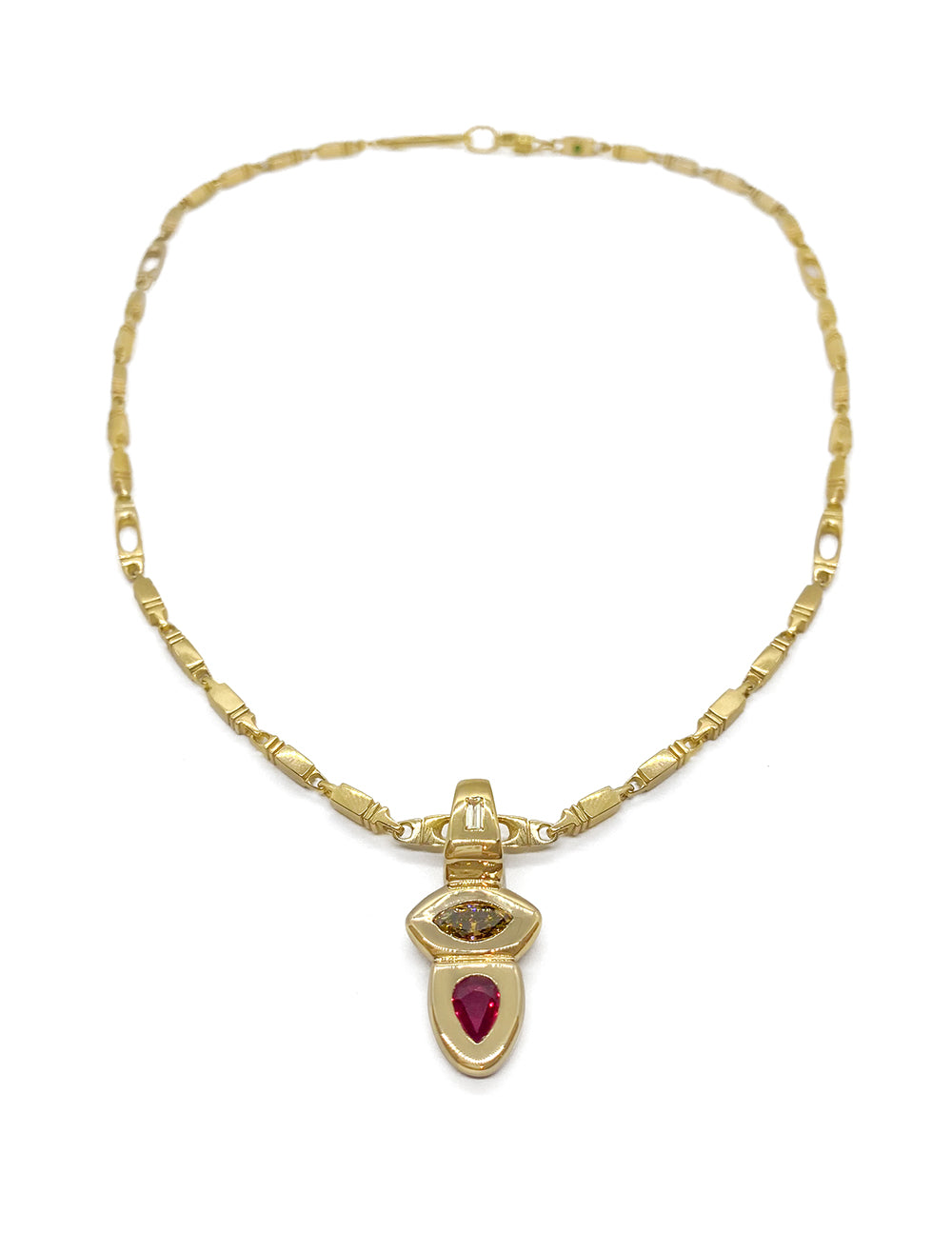 THE YELLOW DIAMOND ARROWHEAD PENDANT