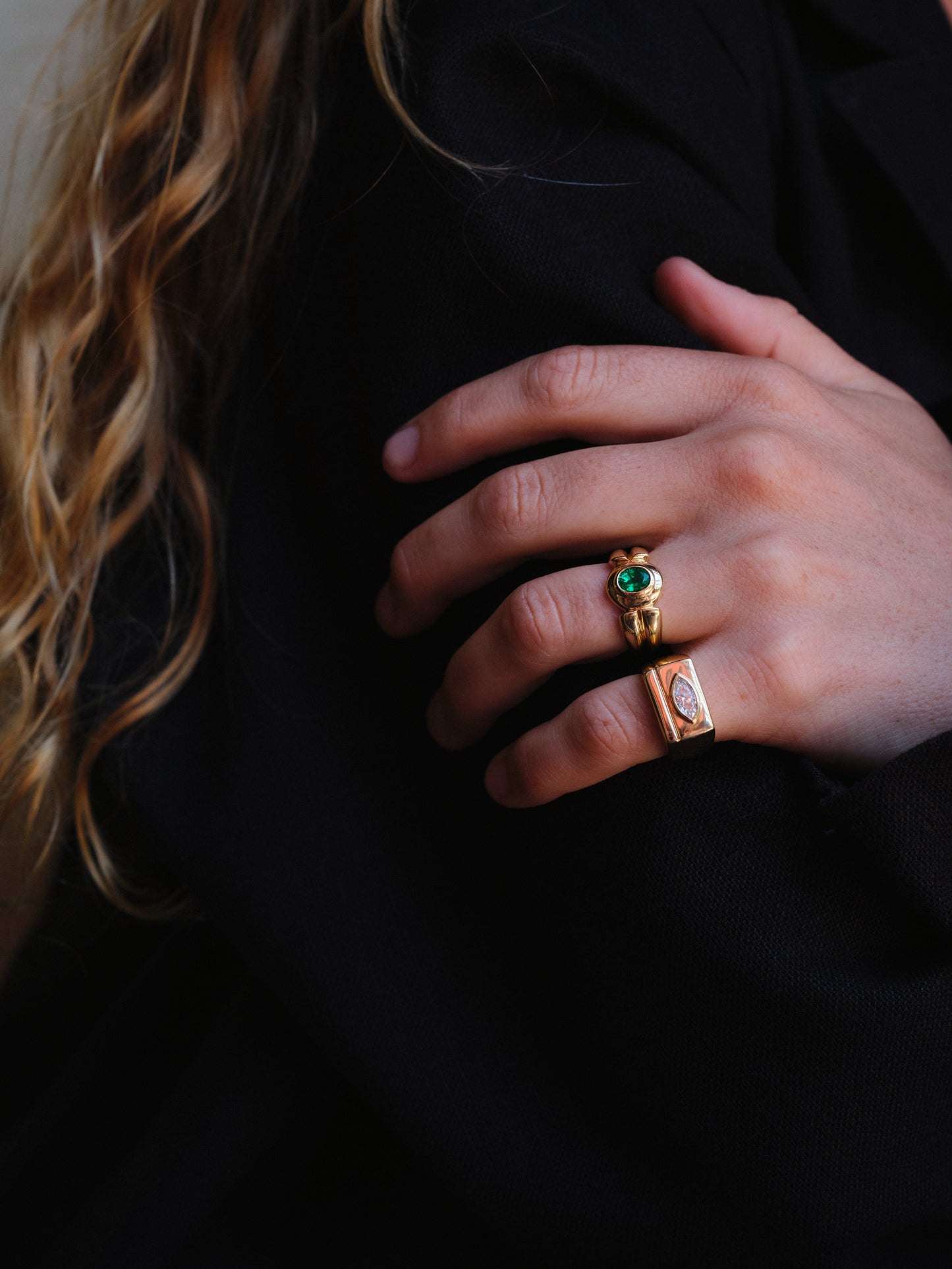 TONY RING WITH EMERALD