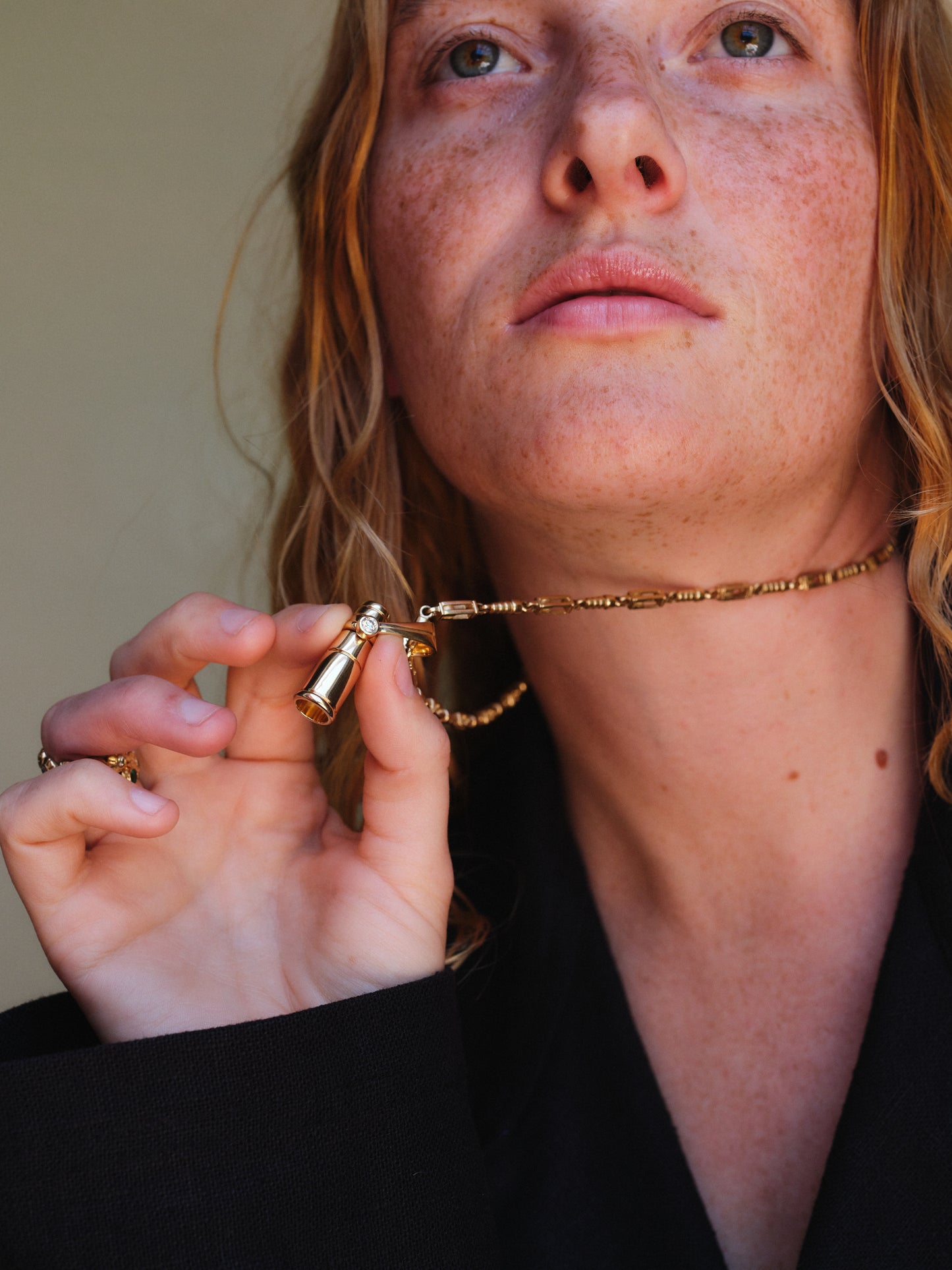 ALTON CIGARETTE HOLDER PENDANT